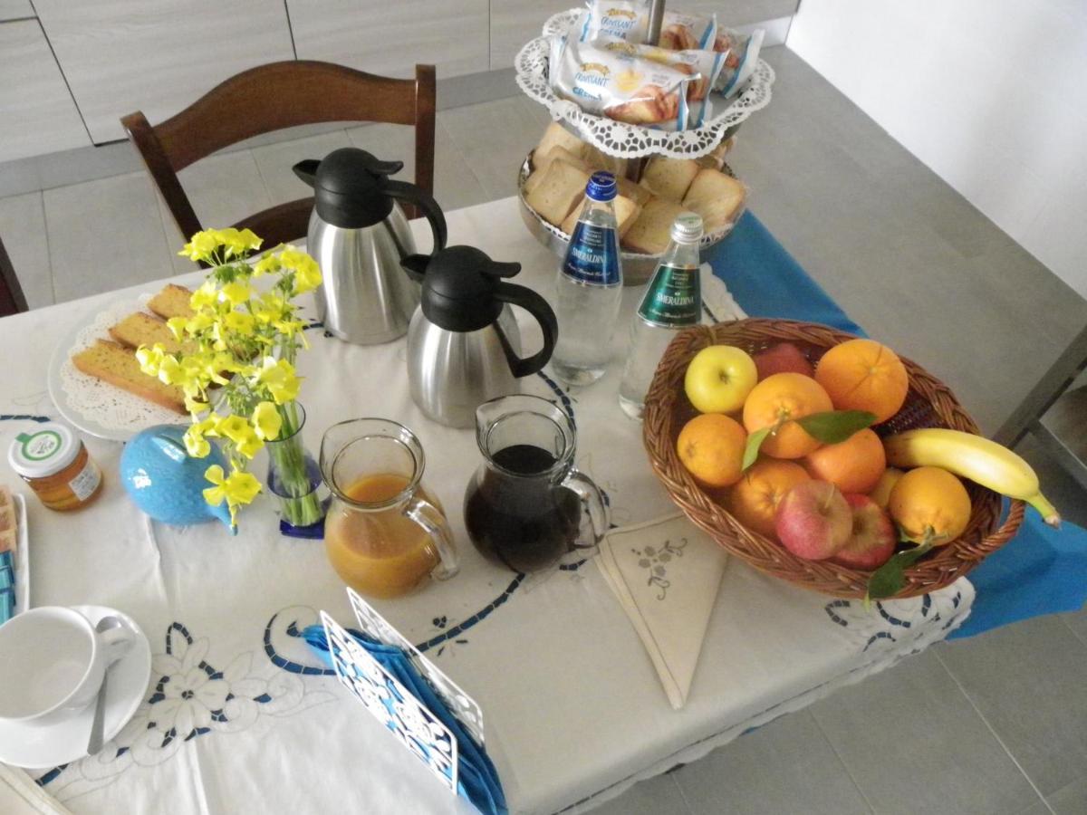 B&B And Home Restaurant La Casa Del Pescatore SantʼAnna Arresi Extérieur photo